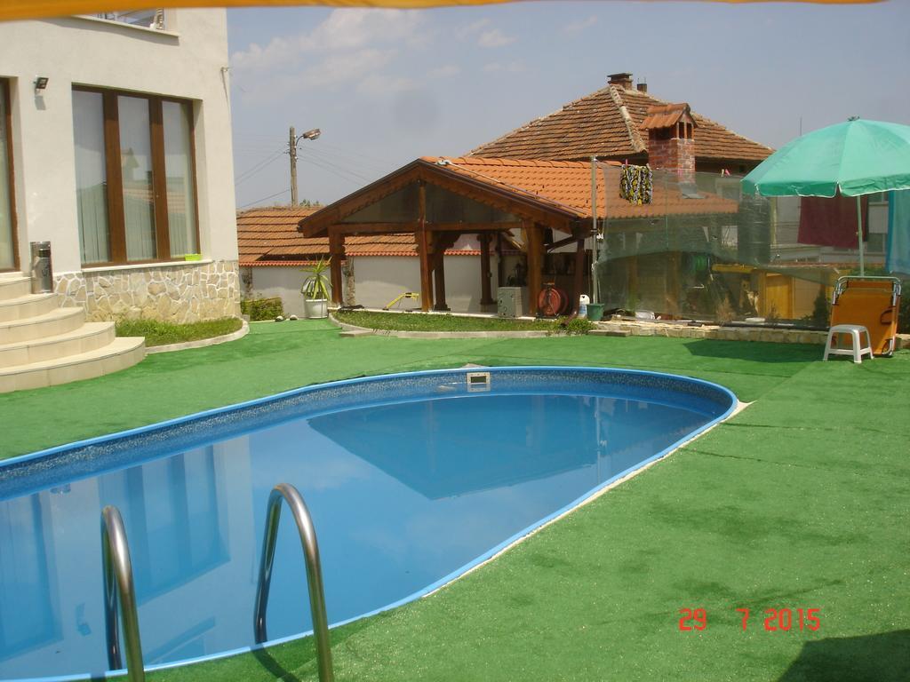 Guest House Camellia 베르코비차 외부 사진
