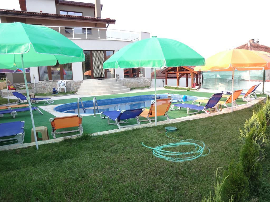 Guest House Camellia 베르코비차 외부 사진