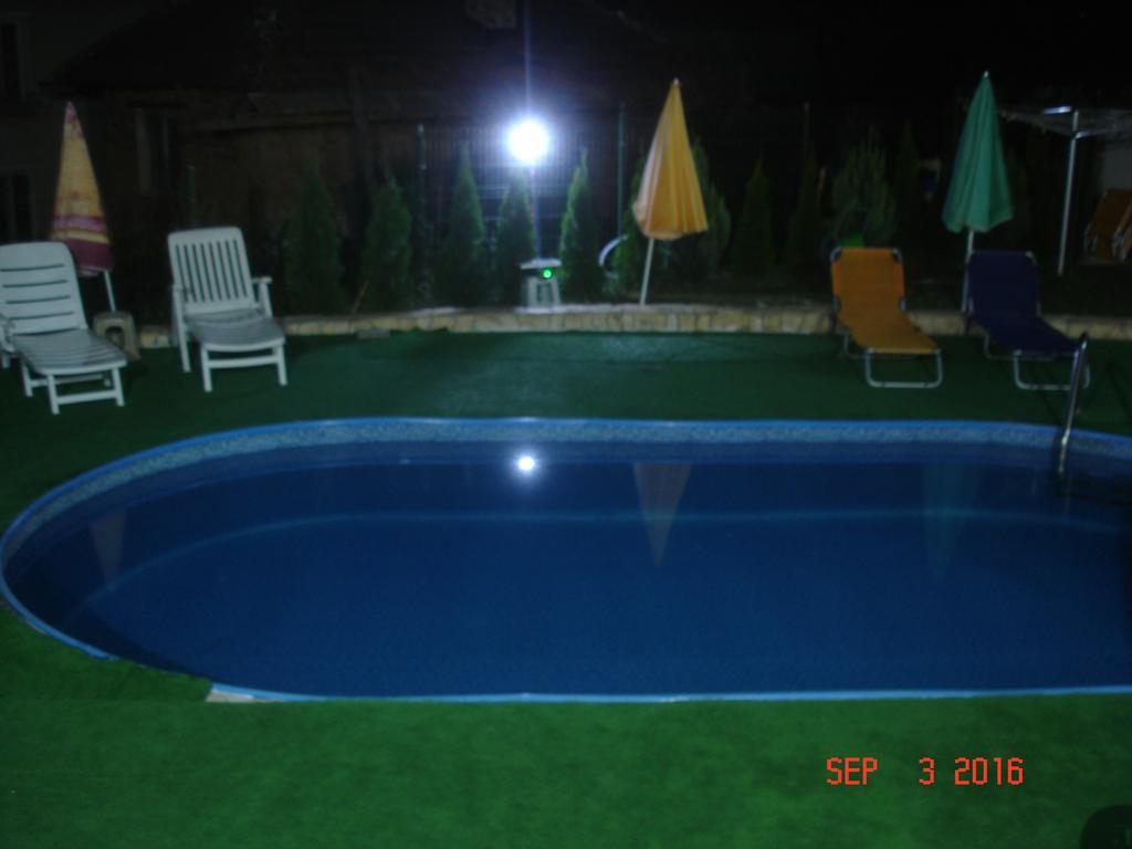 Guest House Camellia 베르코비차 외부 사진