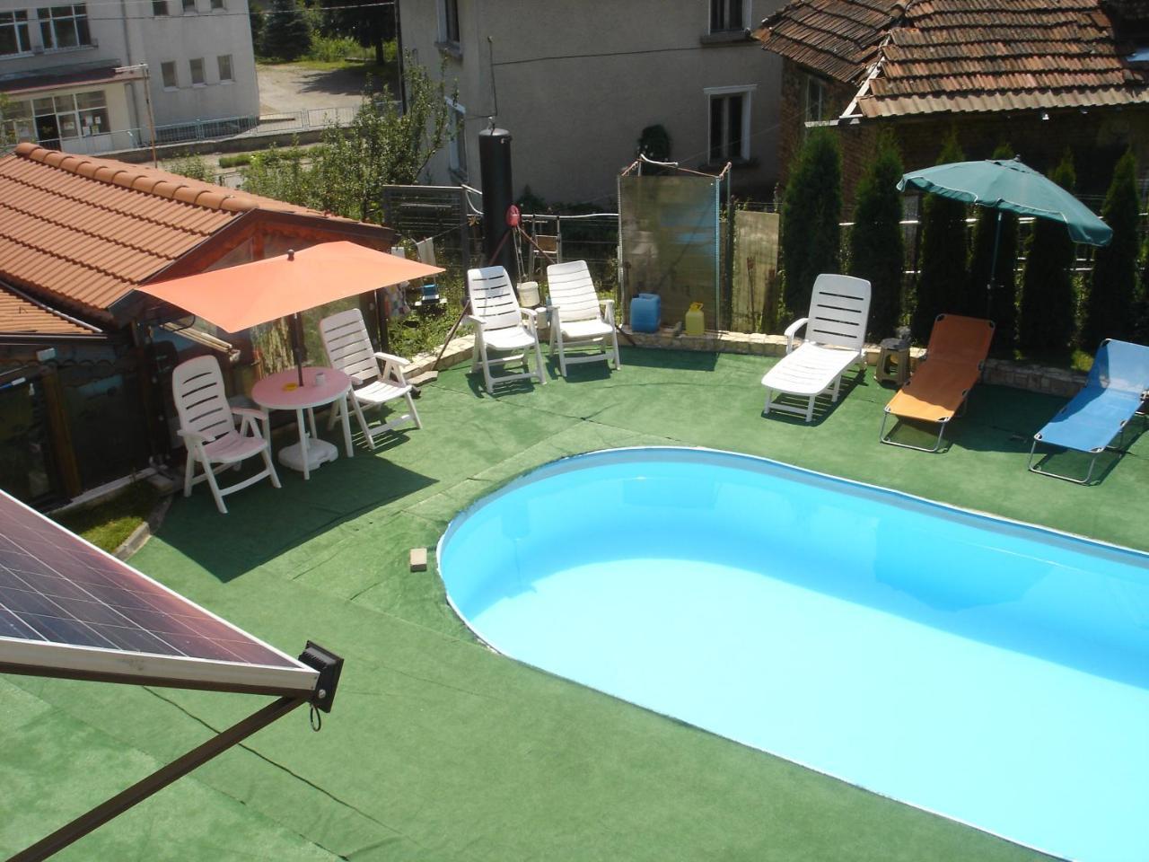 Guest House Camellia 베르코비차 외부 사진