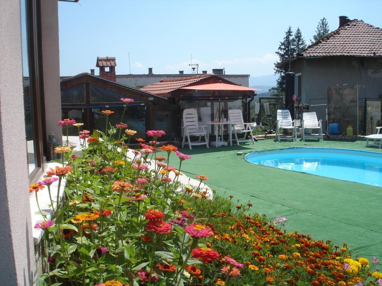 Guest House Camellia 베르코비차 외부 사진