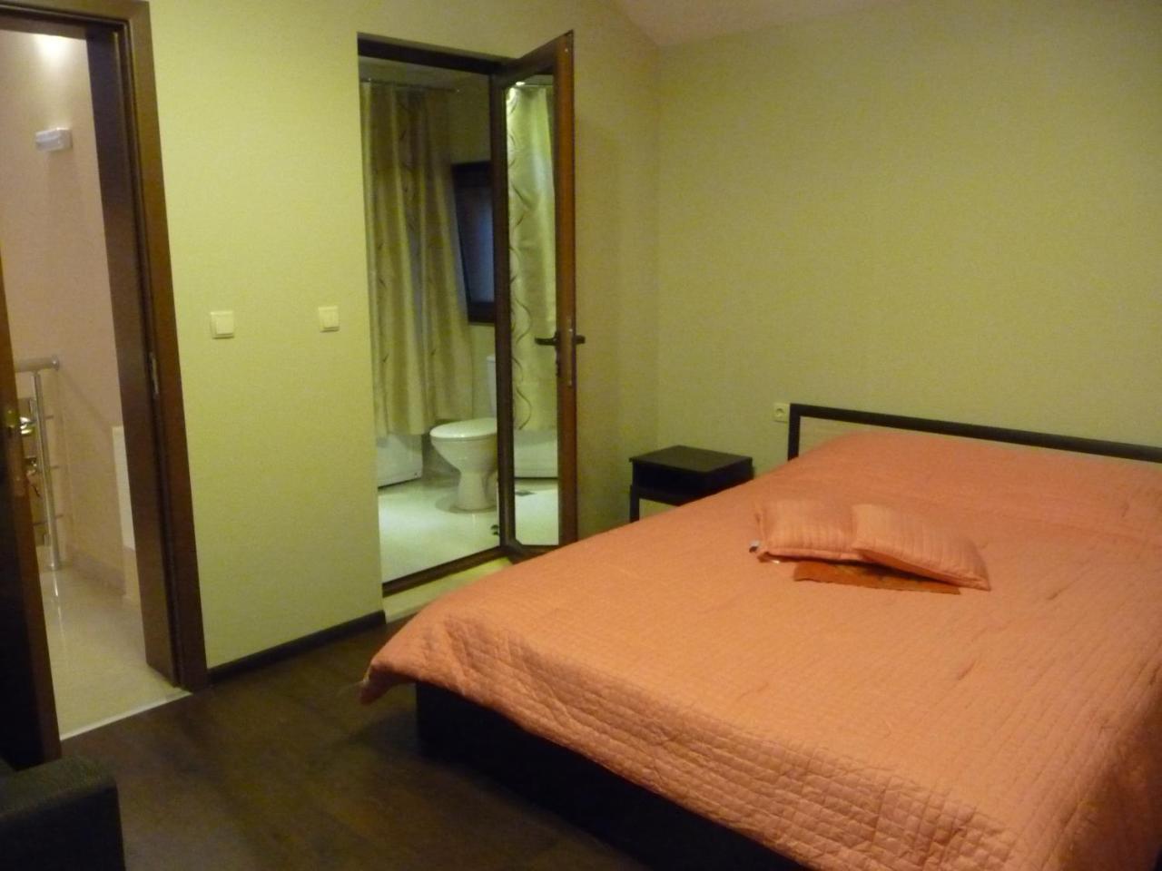Guest House Camellia 베르코비차 외부 사진