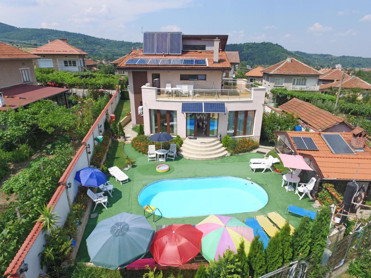 Guest House Camellia 베르코비차 외부 사진